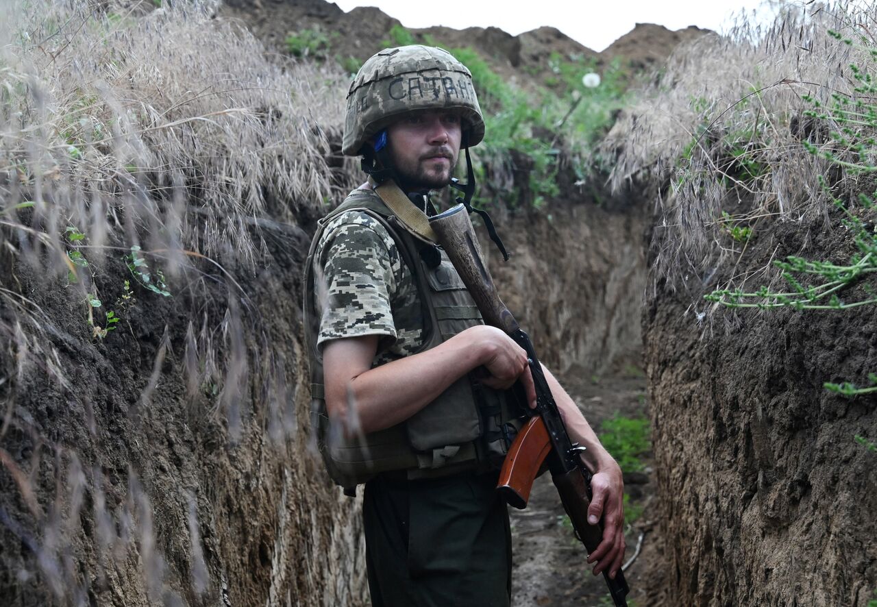 В ВСУ как в штрафбат. За купание, любовные утехи и браконьерство украинцев  отправляют на фронт - 13.07.2022 Украина.ру