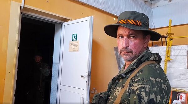  Северодонецк Украина ДНР военнослужащий оружие разрушения местные жители
