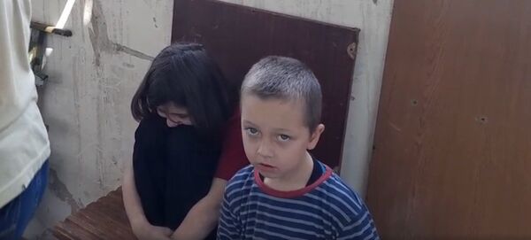 Северодонецк Азот  местные жители эвакуация ребенок подвал бомбоубежище 