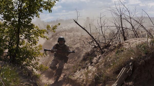 ВСУ окоп военнослужащий украинский оружие обстрел бой